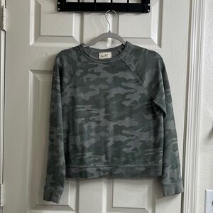 Universal Thread Gray Knit Top